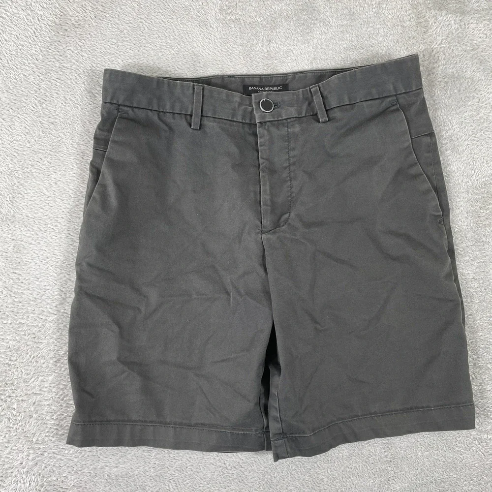 Banana Republic Aiden Short Mens 30 Gray Chino Cotton Stretch Casual Preppy Slim